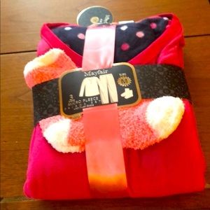 MAYFAIR Three piece micro fleece pajama set with socks NWT Size large